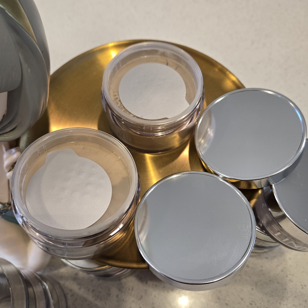 Clinique Blended Face Powder Set of 2 For $30 New & Sealed – Choose Shade - Picture 4 of 12